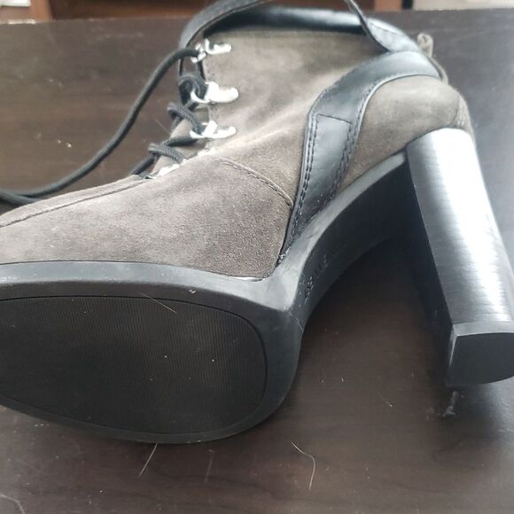 NWT Nine West Smokino Black Suede Lace‑Up Platform Booties Womens Size 9.5 - Picture 5 of 9